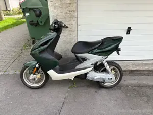 Yamaha Aerox MBK Jaguar Edition Bild 2