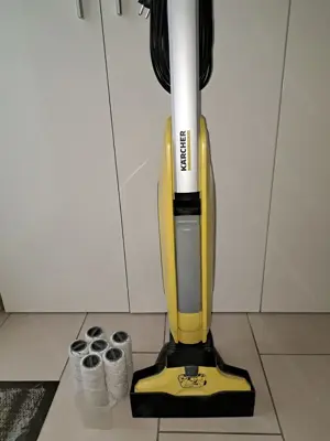 Kärcher Hartbodenreiniger - günstig abzugeben.
