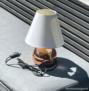 Nachttischlampe Bild 3