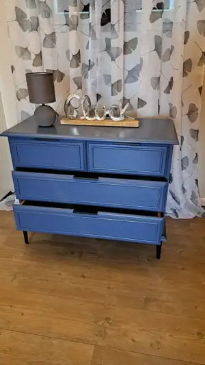 Kommode neu hergerichtet  Bild 3