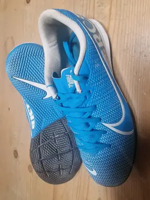 Fußballschuhe Nike (Hallenschuh) Bild 2
