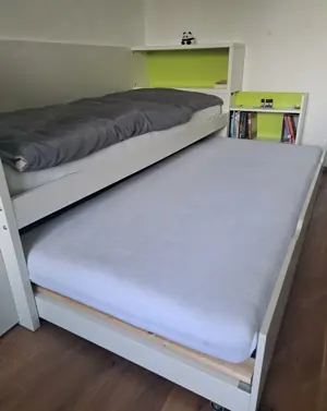 Ikea Bett 90x200 cm mit Unterbettgestell Bild 2