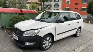 Skoda Fabia | Unfallauto Bild 3