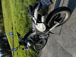 KTM 640 LC4 Supermoto Bild 2