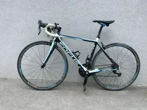 Rennrad Focus Rahmengrösse S