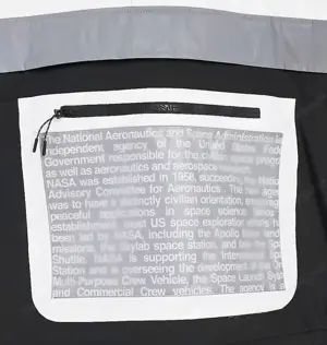 Pull&Bear   NASA   Überziehjacke in Weiß Bild 3