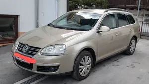 VW Golf Variant 4Motion Bild 3
