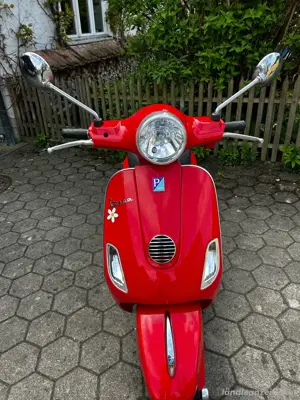 Vespa LX 50 Bild 2