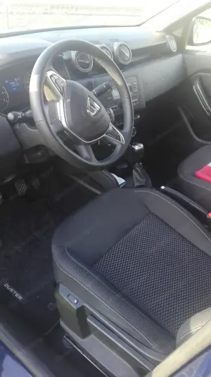 Dacia Duster 4x2 Comfort, Topzustand  Bild 10