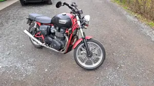 Triumph Bonneville 2014 frisch vorgeführt Bild 3