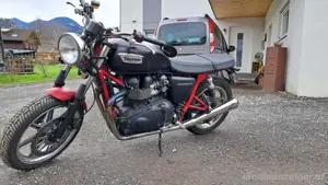 Triumph Bonneville 2014 frisch vorgeführt Bild 2