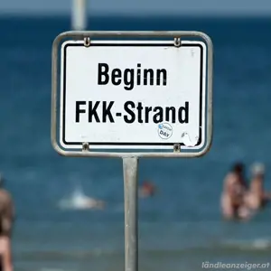 FKK Baden und Sonnen mit einer Frau 