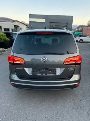 Volkswagen Sharan Highline 4Motion Automatik Bild 5