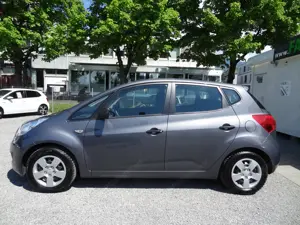 Wenig Kilometer Kia Venga 1,4 CRDi Active ECO  Dynamics Bild 7