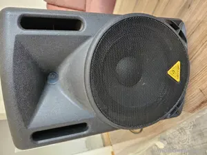 Studio Box Behringer 200 watt Bild 6
