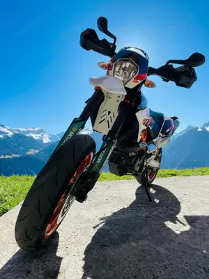 KTM SMC-R Supermoto Bild 2