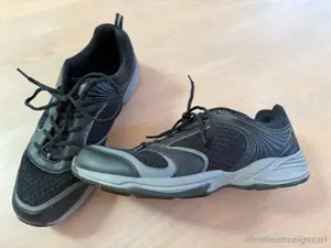 schwarzer Turnschuh Gr 46 - neuwertig Bild 2