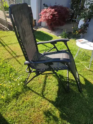 Verstellbare Gartenliege 