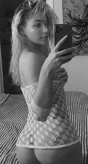 Selling Nudes and Videos (Anal-Pussy-Squirting)