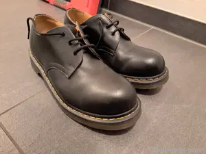 Dr. Martens 3 Loch mit Stahlkappen Gr 42