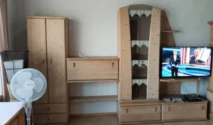 Voll Holz-Möbel gegen Selbstabholung zu verschenken  Bild 8