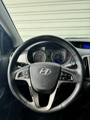 Hyundai I20 GO Bild 9
