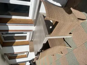 Terassentisch mit Stühlen