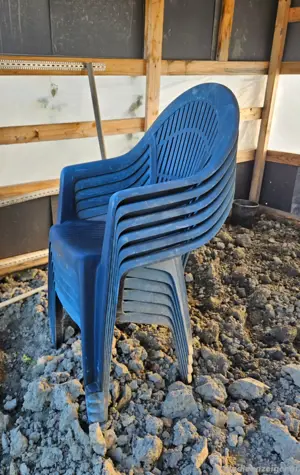 6 Gartenstühle, Plastik,   60   Bild 2