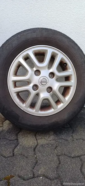 4 Reifen mit Felgen Nissan Bus Evalia