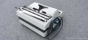 Elektrische Schreibmaschine Triumph electric31f Bild 4