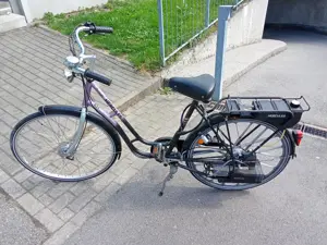 Fahrrad mit Hilfsmotor