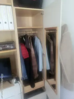 kleiderkasten Bild 3