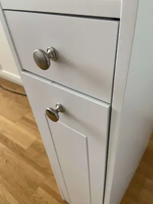 Schmaler Badezimmerschrank zu verkaufen Bild 4