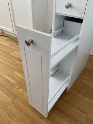 Schmaler Badezimmerschrank zu verkaufen Bild 2
