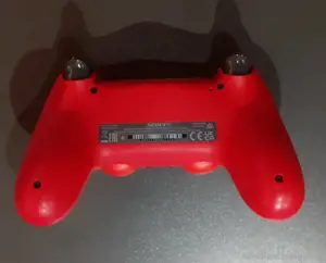 Playstation 4 Controller  in Rot  Bild 2