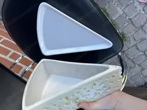 Käseglocke gelb mit kleiner Maus Bild 2