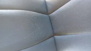 Stühle mit Lederüberzug zu verschenken 