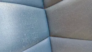 Stühle mit Lederüberzug zu verschenken  Bild 3