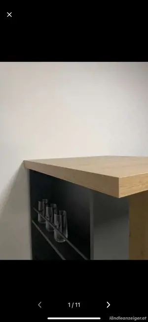 Bartisch mit Barhocker