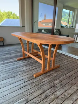 Gartentisch aus Holz - TOP Zustand WIE NEU Bild 4