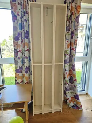 Regal weiß