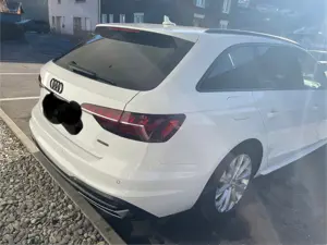 Audi a4 2.0 crtd Quattro  Bild 4