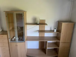 Wohnzimmerschrank