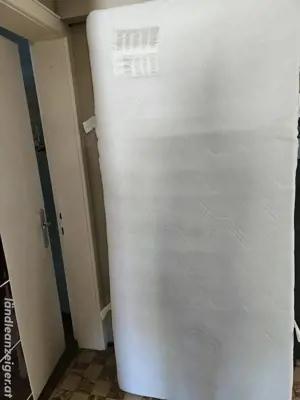 2 gebrauchte Matratzen zu verschenken 