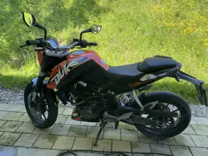 Ktm 125 DUKE Bild 2