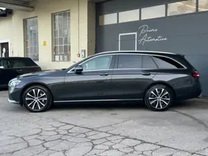 Mercedes-Benz E 300 de Avantgarde Hybrid 306PS* Widescreen* ab  229 Bild 3
