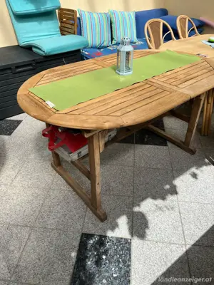 Gartentisch zu verschenken