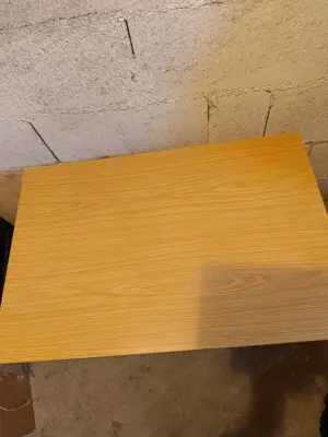 Kleines Rolltischchen Bild 2