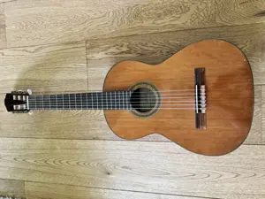 Gitarre 3 4