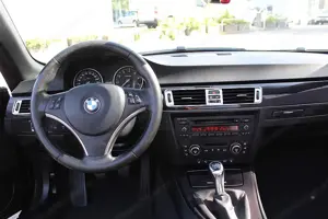 Bmw E93 320i Cabrio Schalter aus zweiter Hand Neu Vorgeführt Bild 6